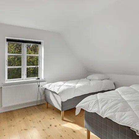 6 Bedroom Lovely In Holiday home *