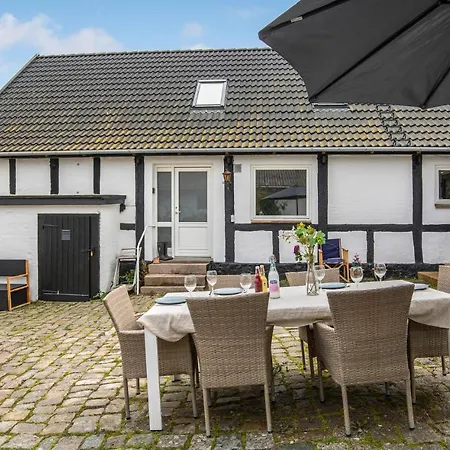 Beautiful In With Wifi Holiday home