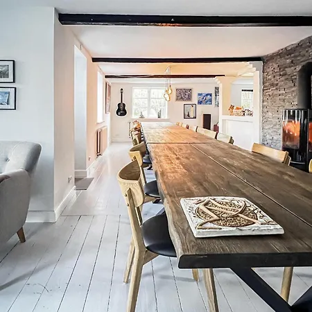 Dom wakacyjny Beautiful In With Wifi