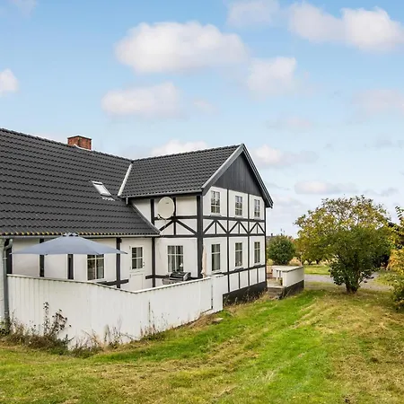 Holiday home 6 Bedroom Lovely In *